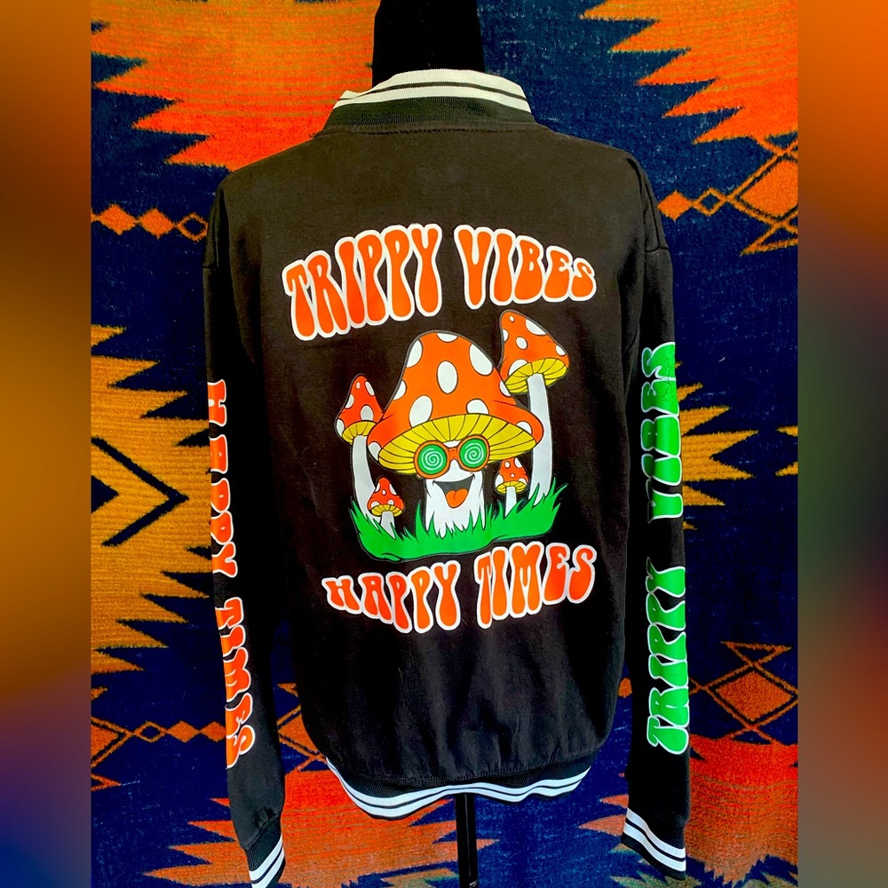 Eighty Eight Brand Trippy Mushroom Button up Sweater! Size Medium!